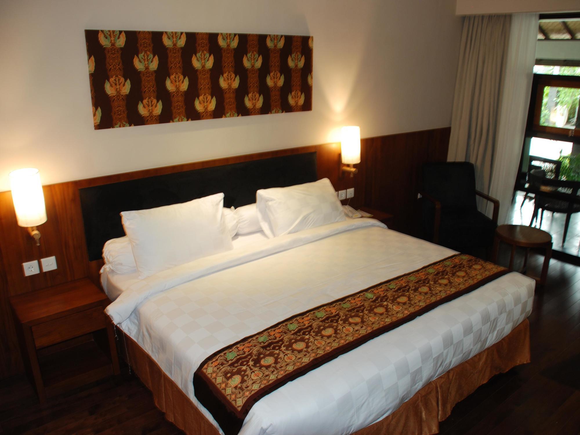 Rumah Kito Resort Hotel Jambi By Waringin Hospitality Exterior photo