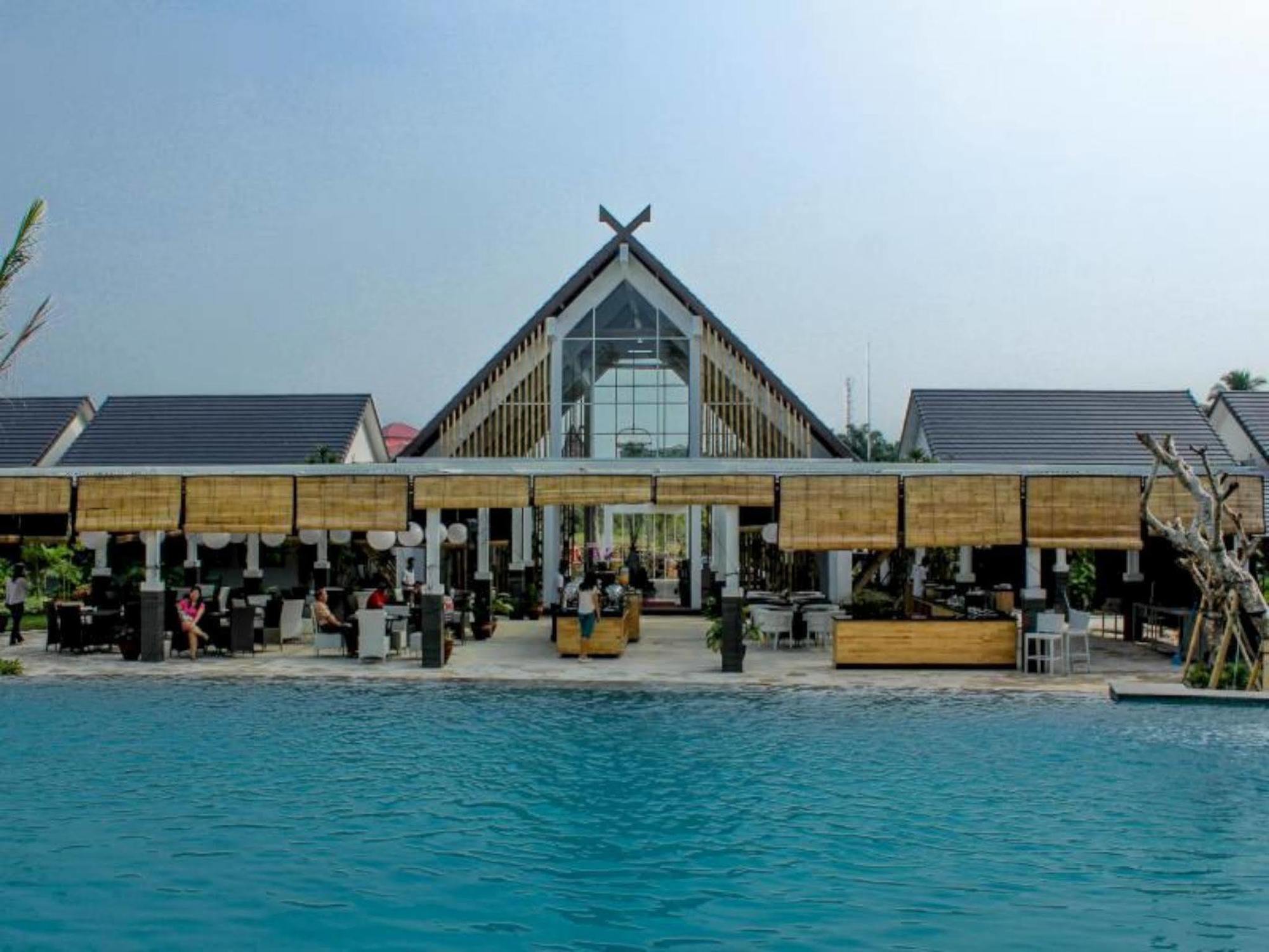 Rumah Kito Resort Hotel Jambi By Waringin Hospitality Exterior photo