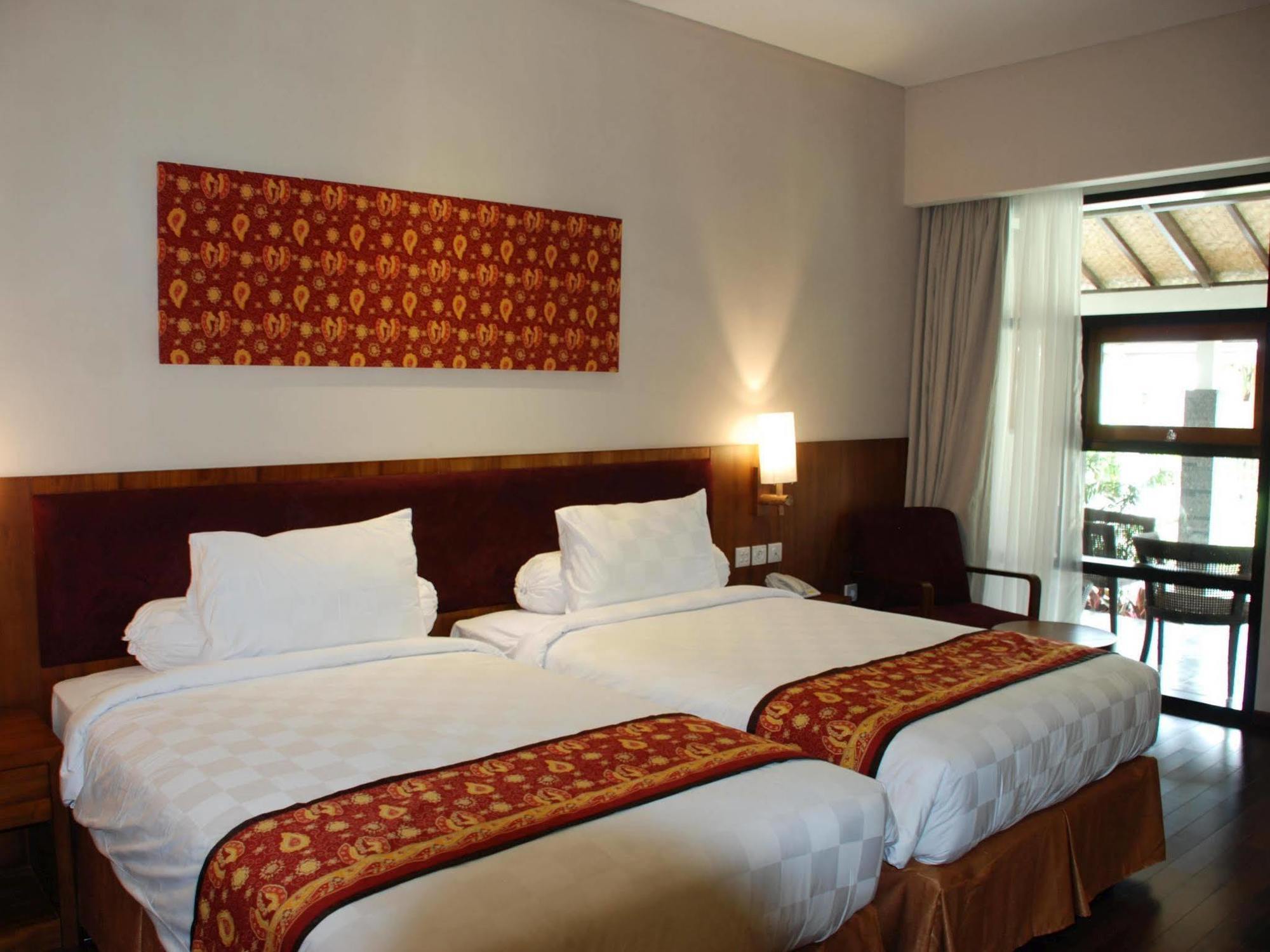 Rumah Kito Resort Hotel Jambi By Waringin Hospitality Exterior photo